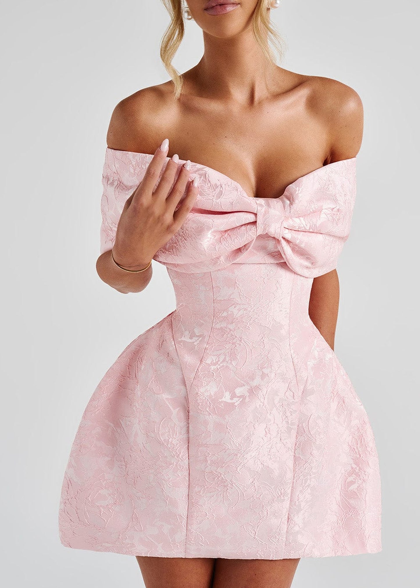 Aloura – Bow Blush