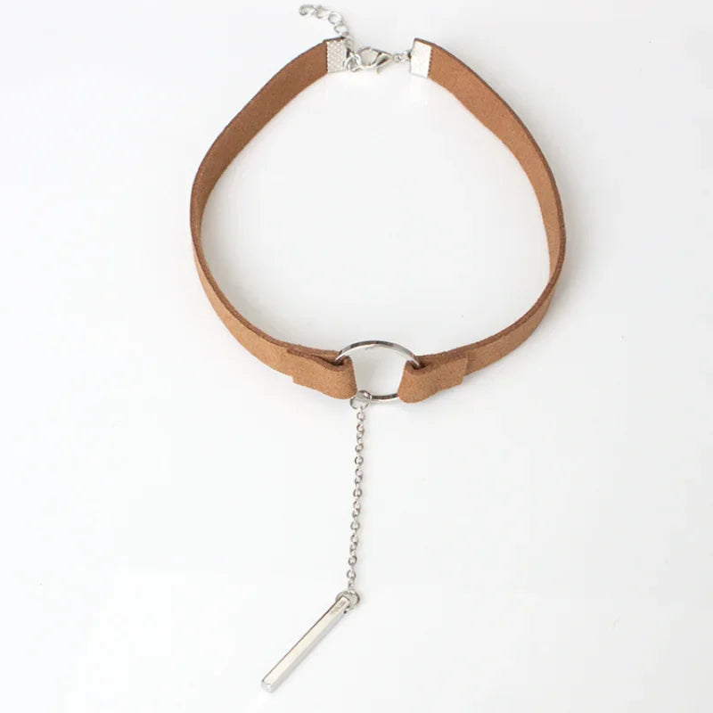 Naia – Velvet Bar Choker