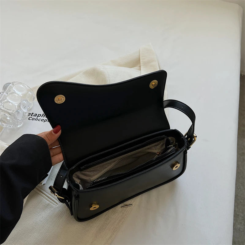 Celine – Chain Blush
