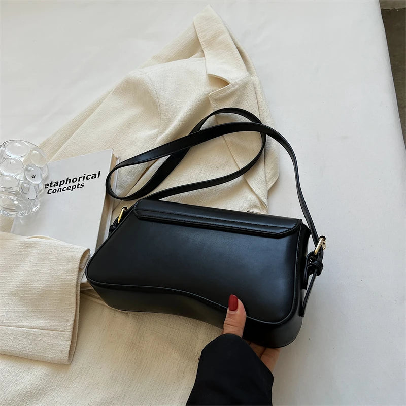 Celine – Chain Blush