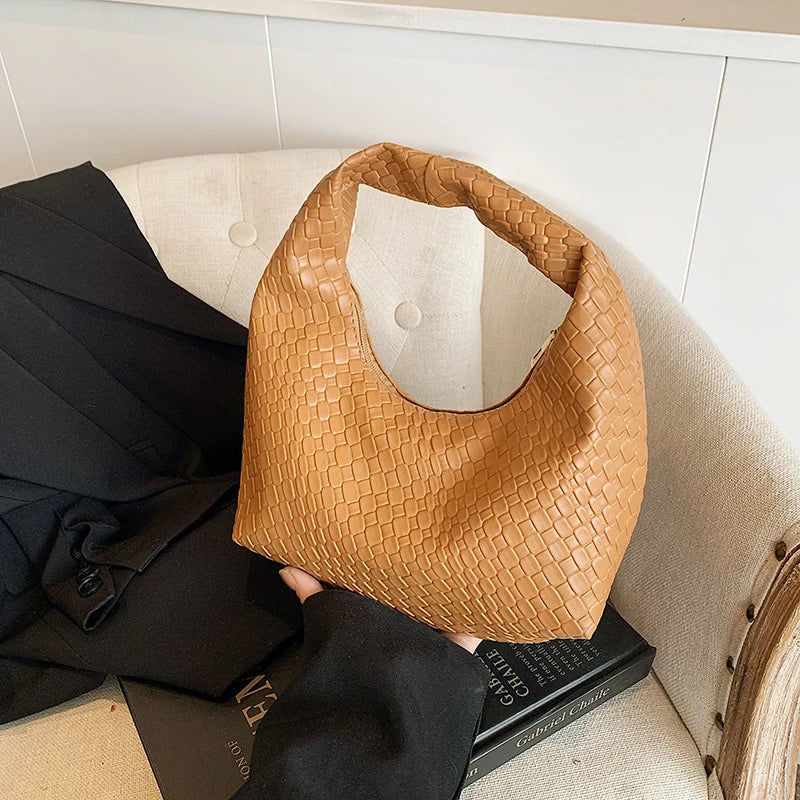 Mirea – Woven Hobo