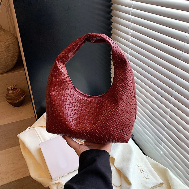 Mirea – Woven Hobo
