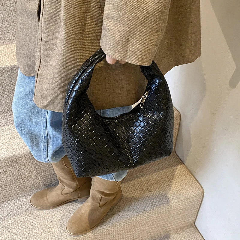 Mirea – Woven Hobo