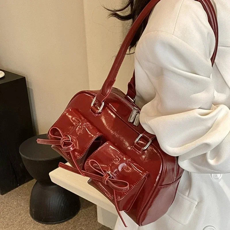 Claret – Classic Tote
