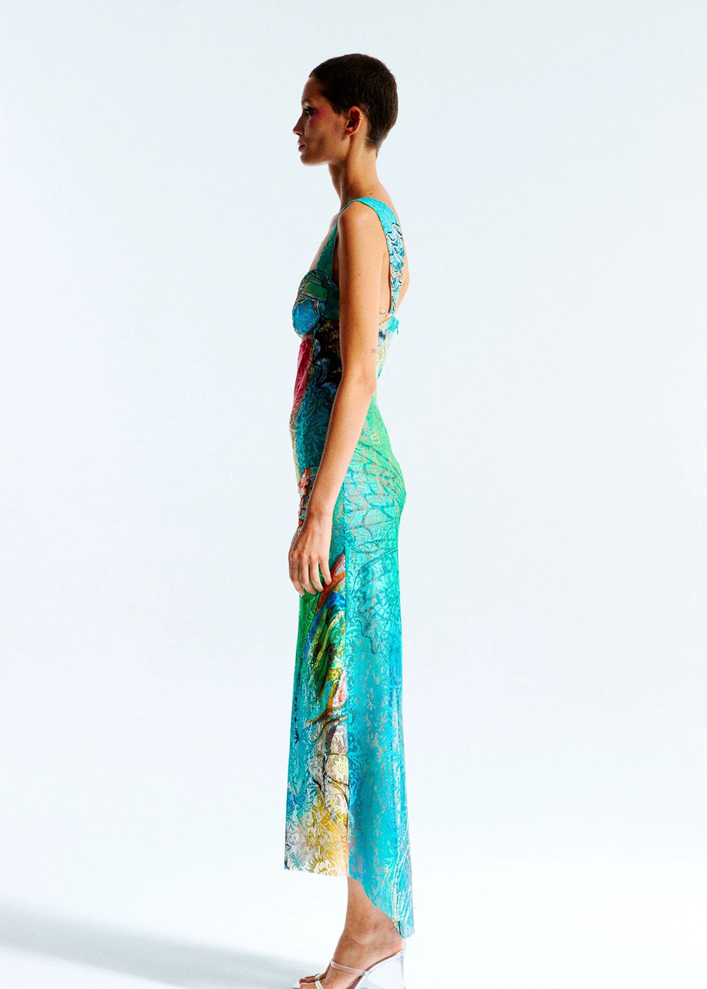 Azaria – Lace