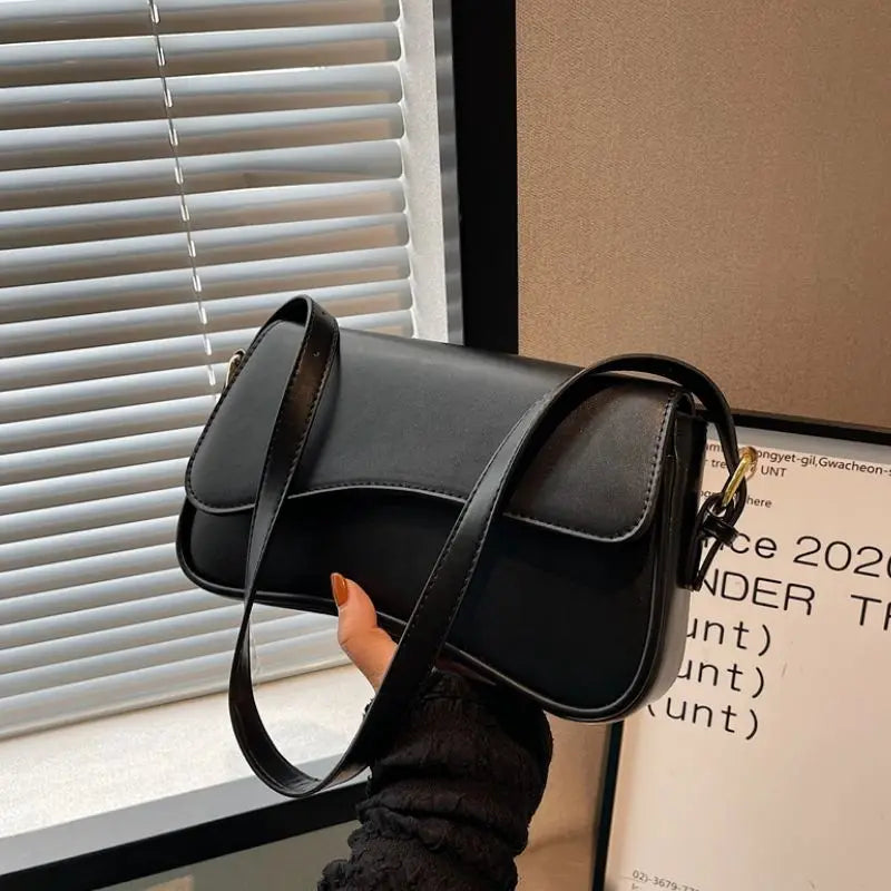 Celine – Chain Blush