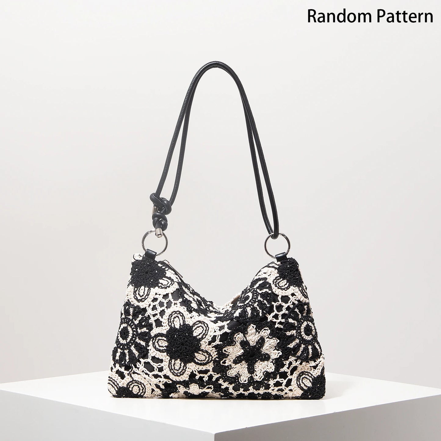 Calira – Knit Sand Tote