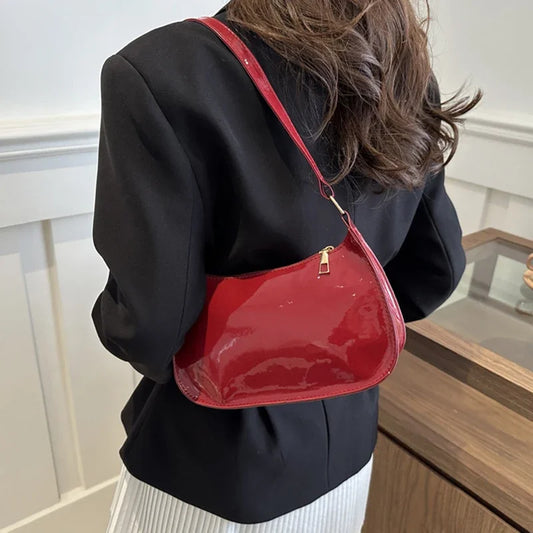 Lina – Retro Curve Bag