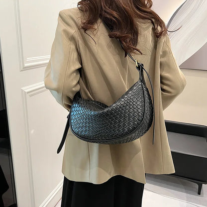 Maeva – Woven Crescent Bag