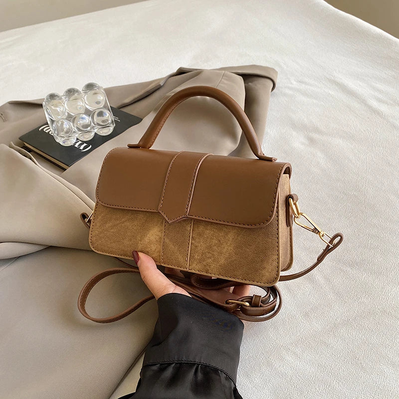 Nora – Square Mocha