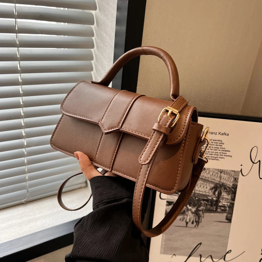 Nora – Square Mocha