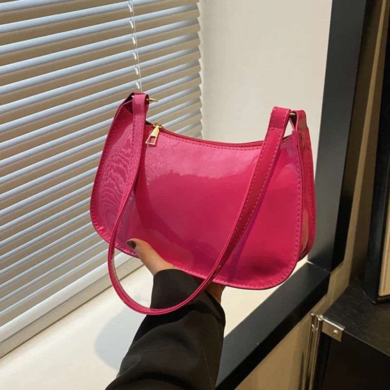 Lina – Retro Curve Bag