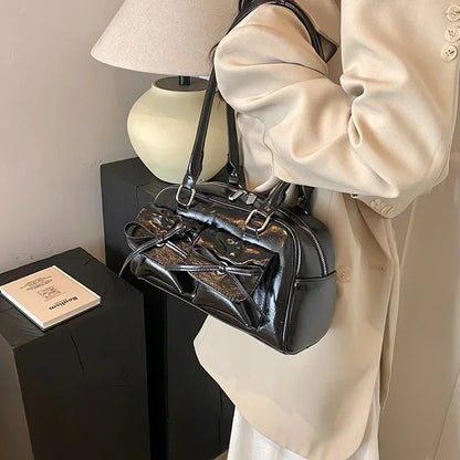 Claret – Classic Tote